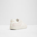 Chicsneaker Low-Top Sneakers