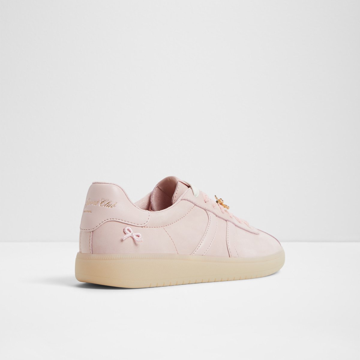 Chicsneaker Low-Top Sneakers