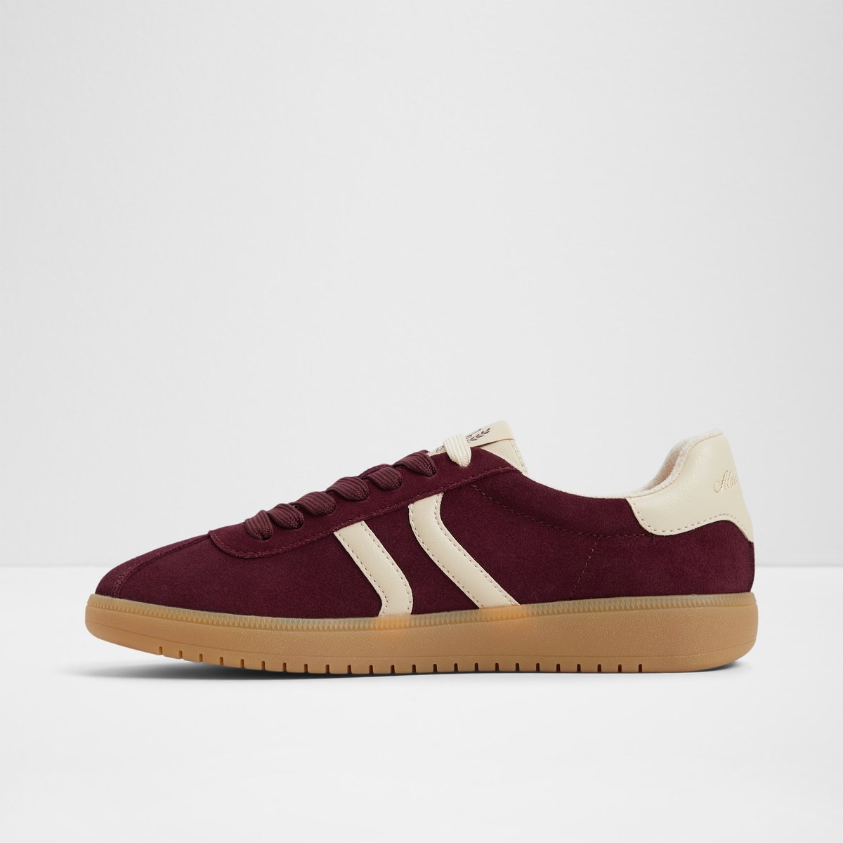 Chicsneaker Low-Top Sneakers