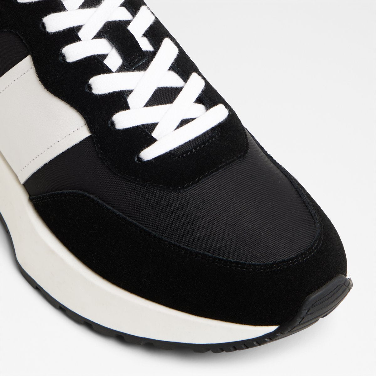 Clubkicks Low-Top Sneakers