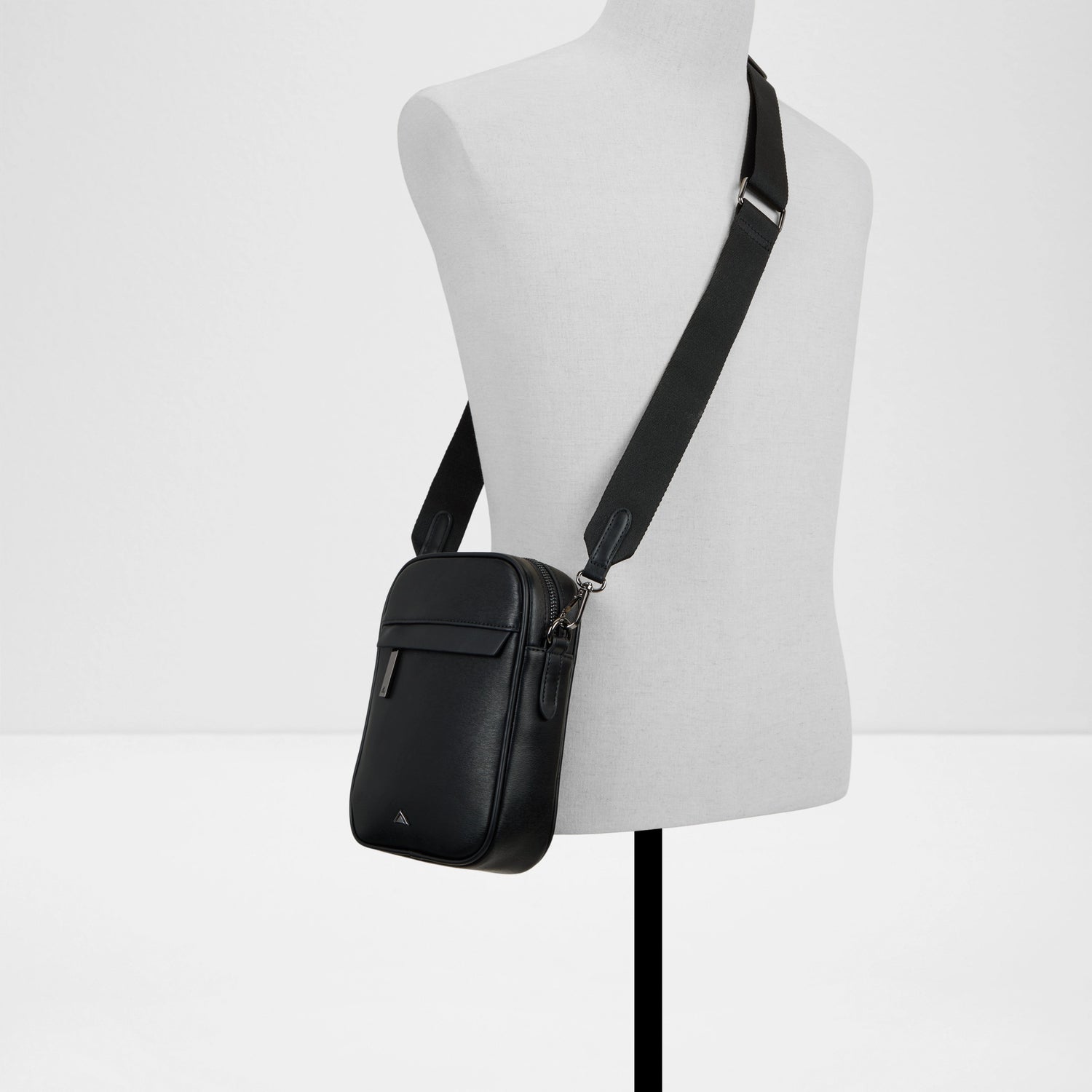 Clublifer Cross Body Bag