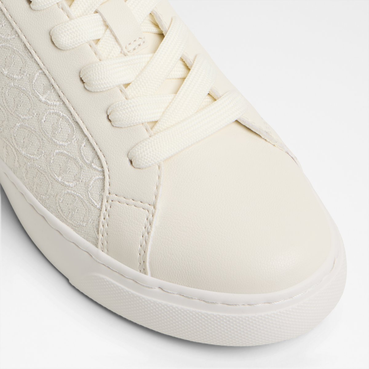 Clublux Low-Top Sneakers
