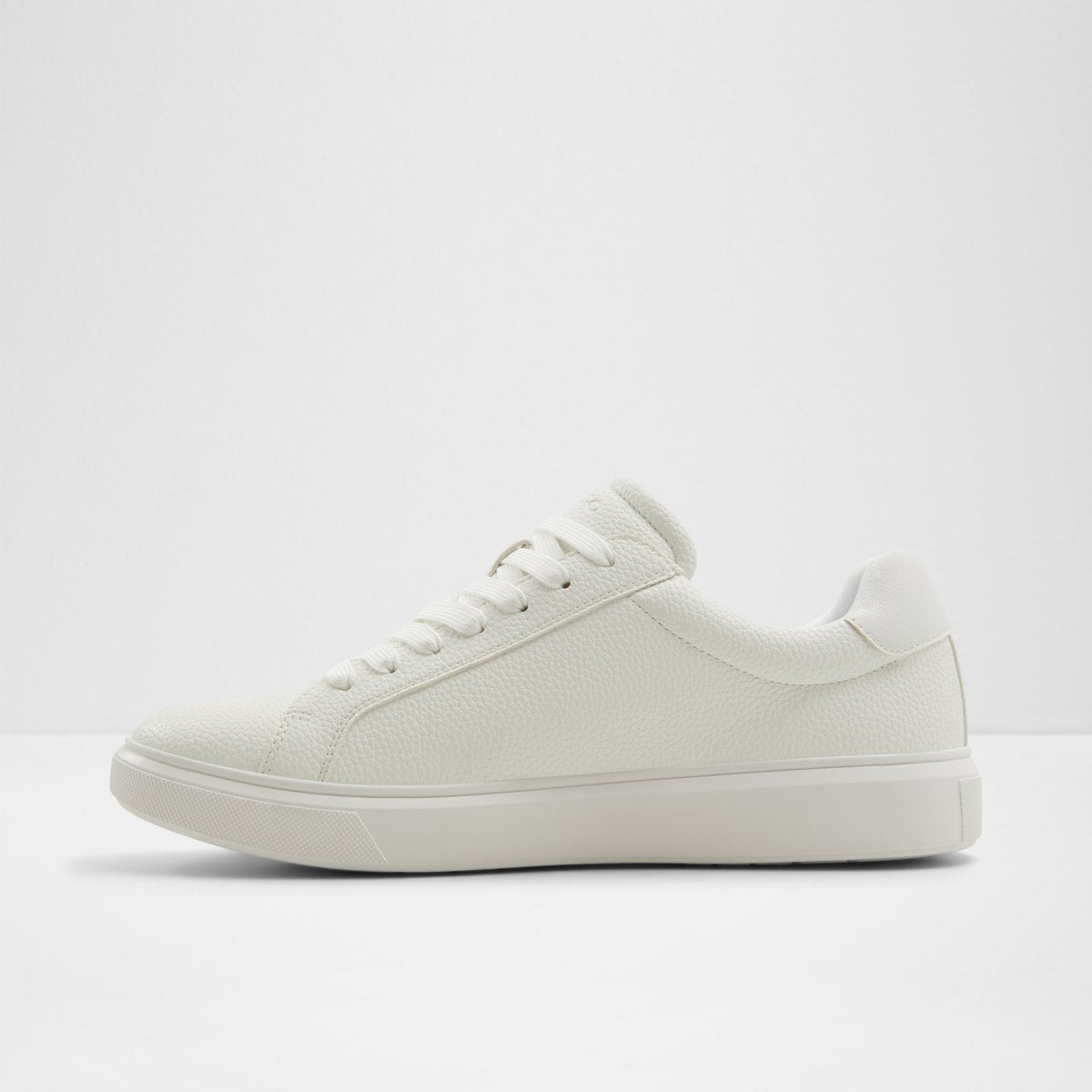 Clubmember Low-Top Sneakers
