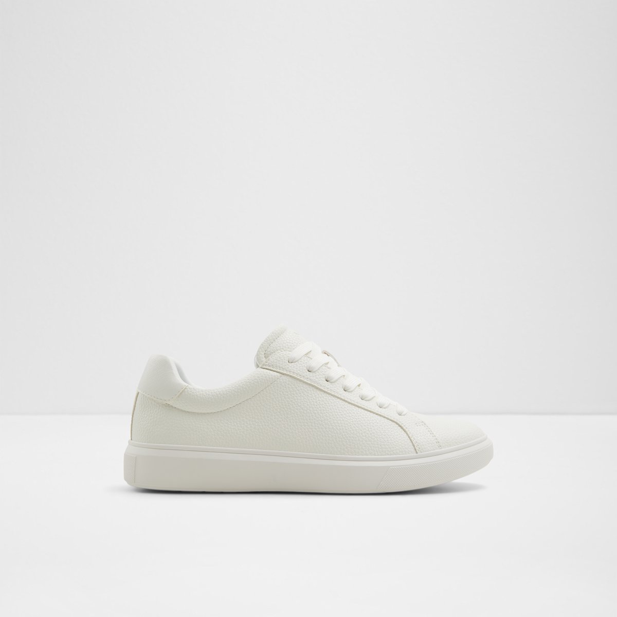 Clubmember Low-Top Sneakers