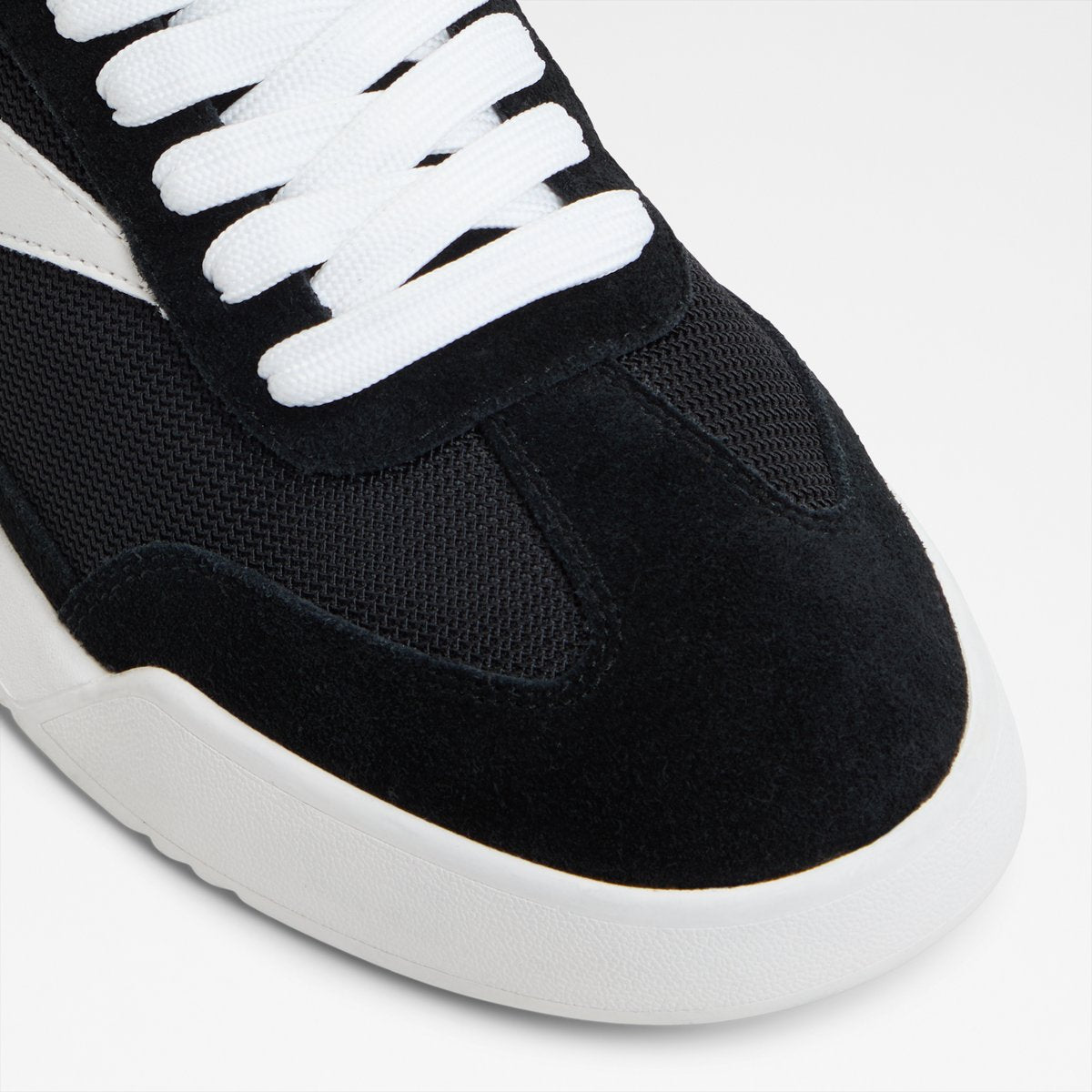 Clubmtl Low-Top Sneakers