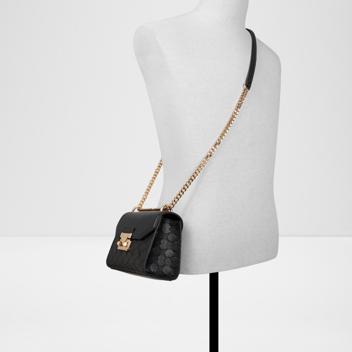 Crelalle Cross Body Bag