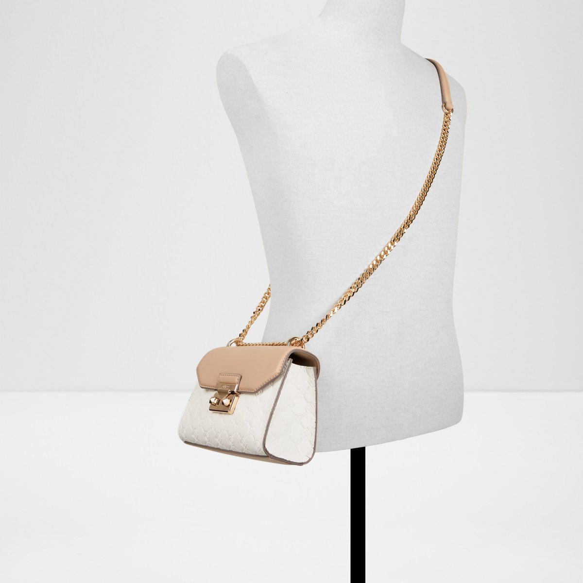 Crelalle Cross Body Bag