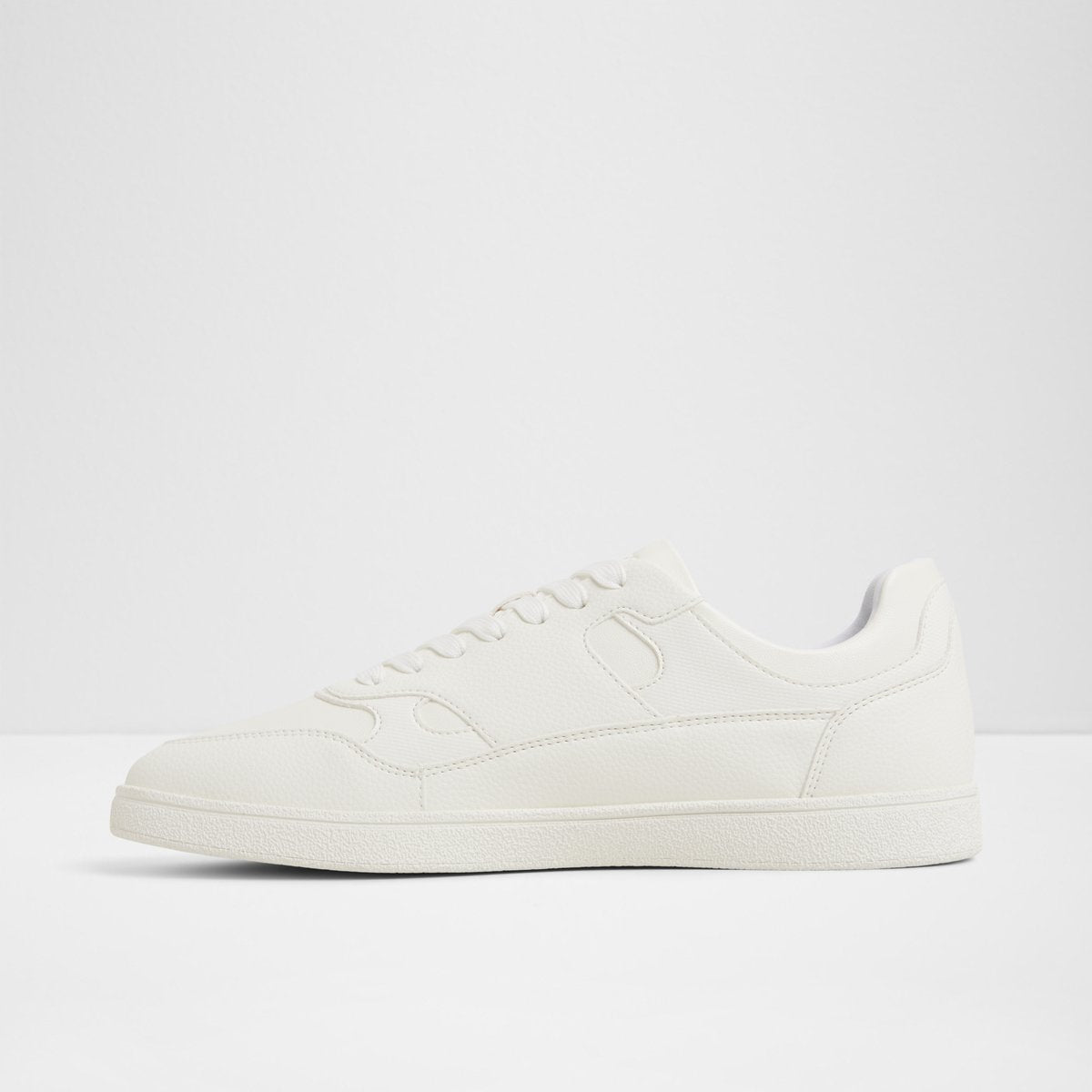 Curtis Low-Top Sneakers