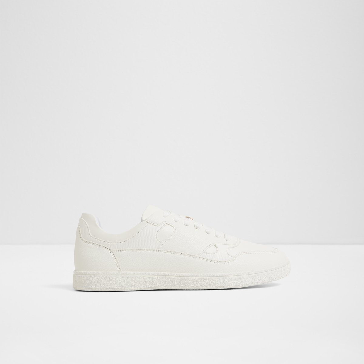 Curtis Low-Top Sneakers