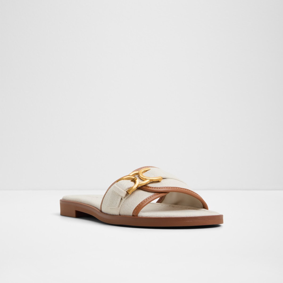 Dallaedar Slide Sandals