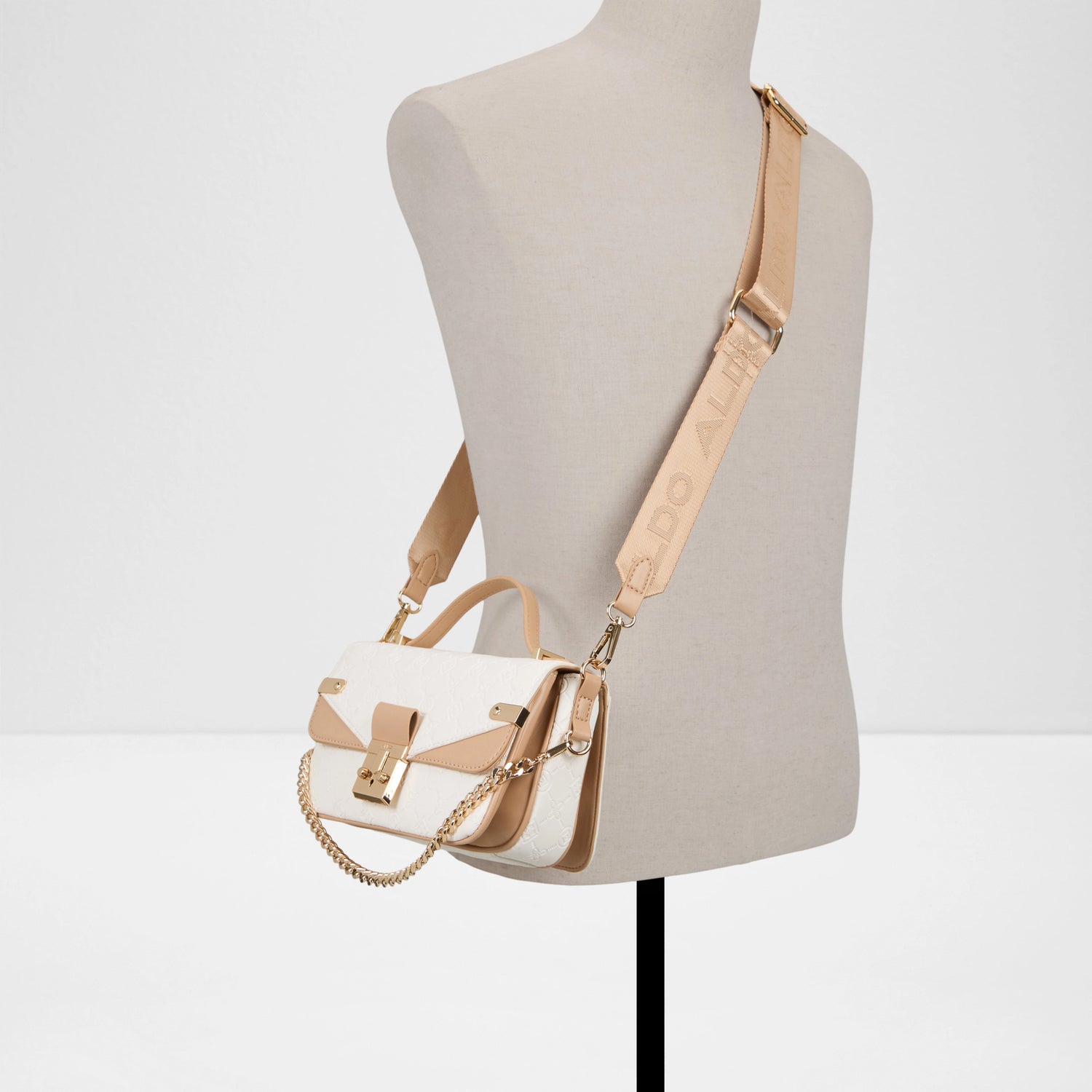 Dallanna Cross Body Bag