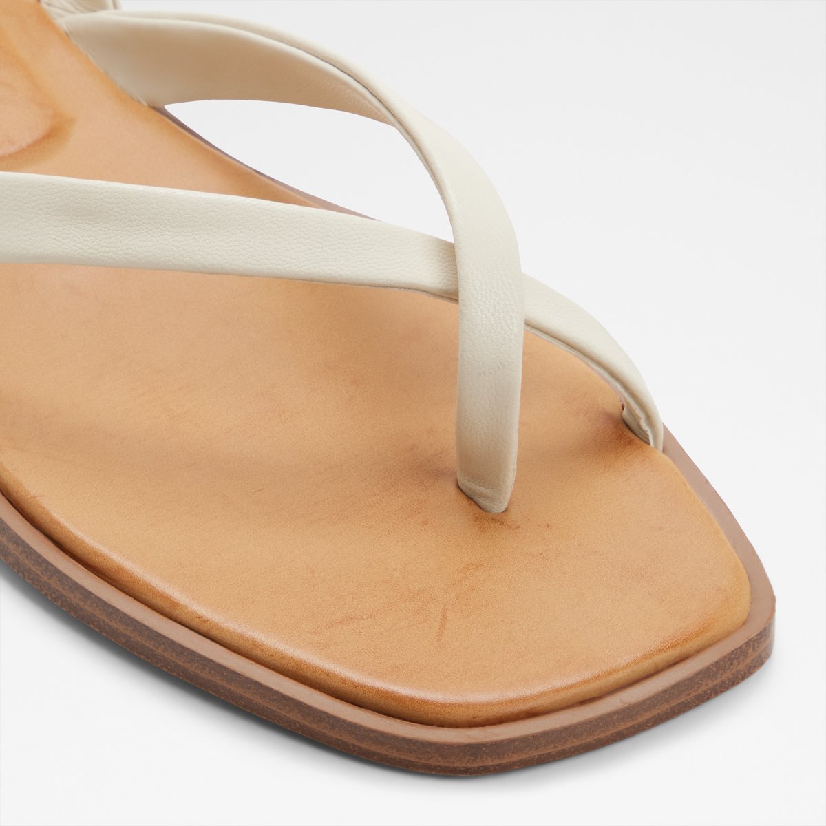 Daressi Flat Sandals