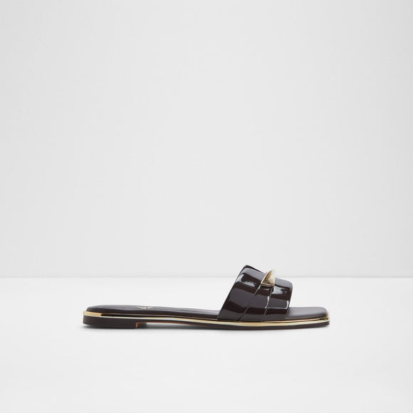 Darlina Flat Sandals