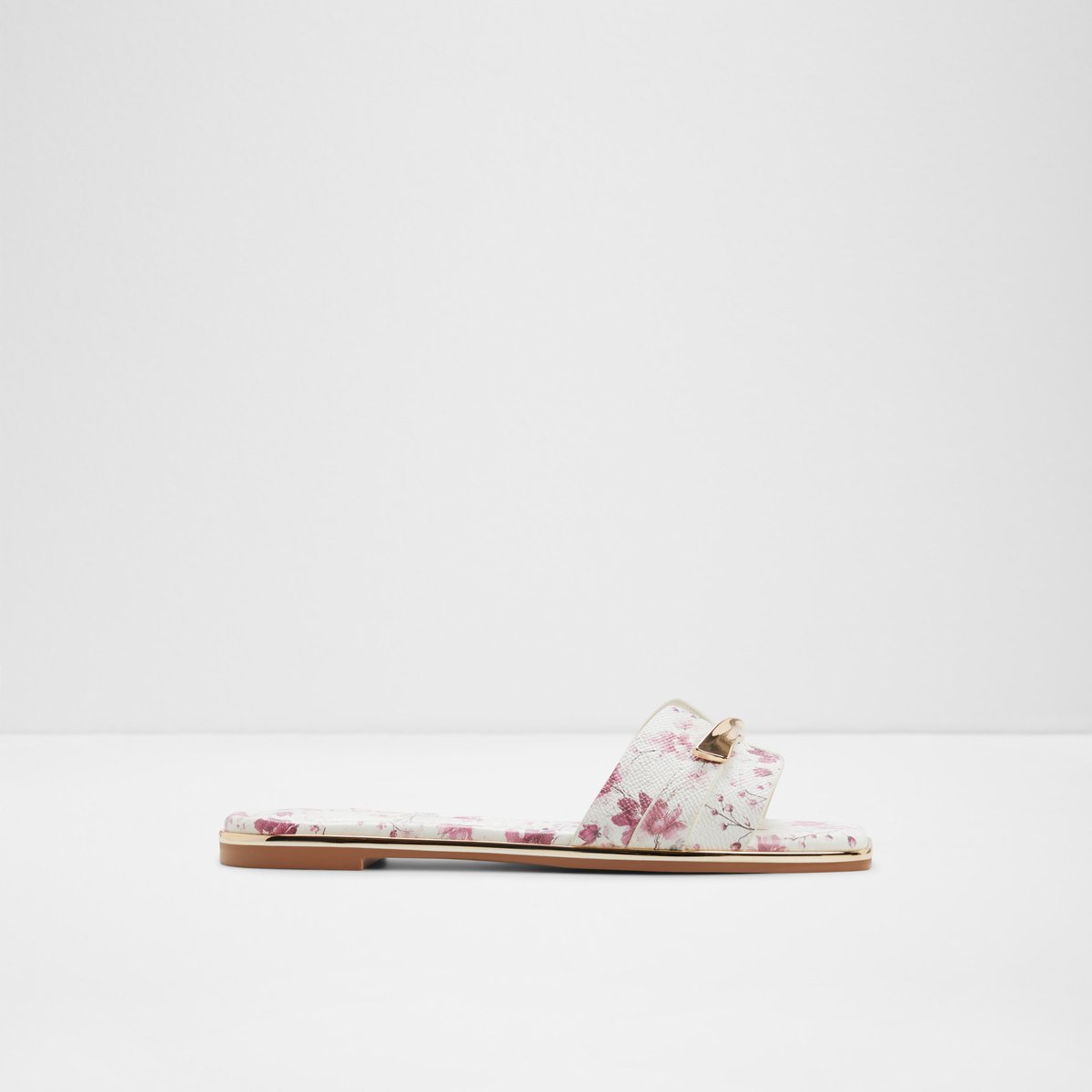 Darlina Flat Sandals