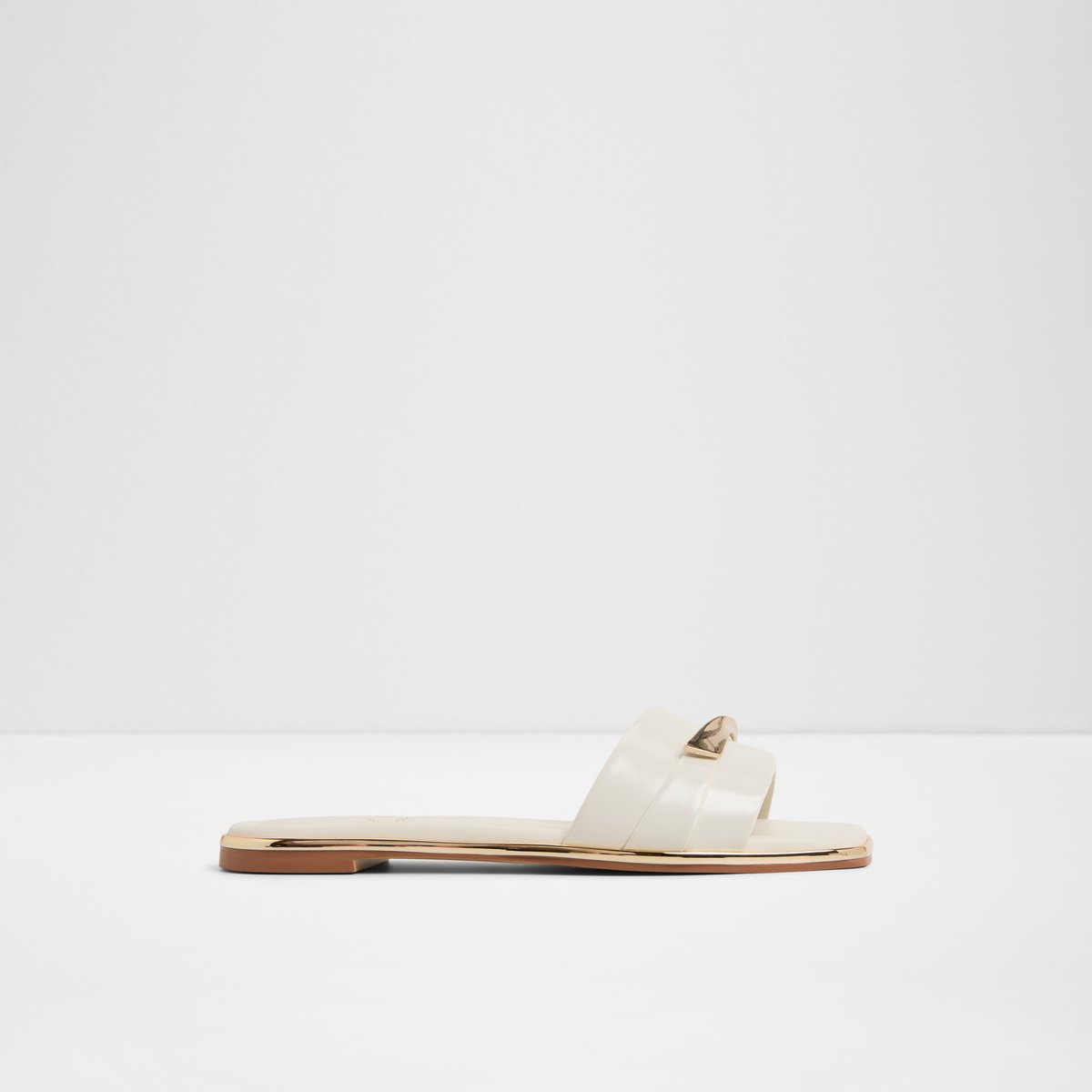 Darlina Flat Sandals