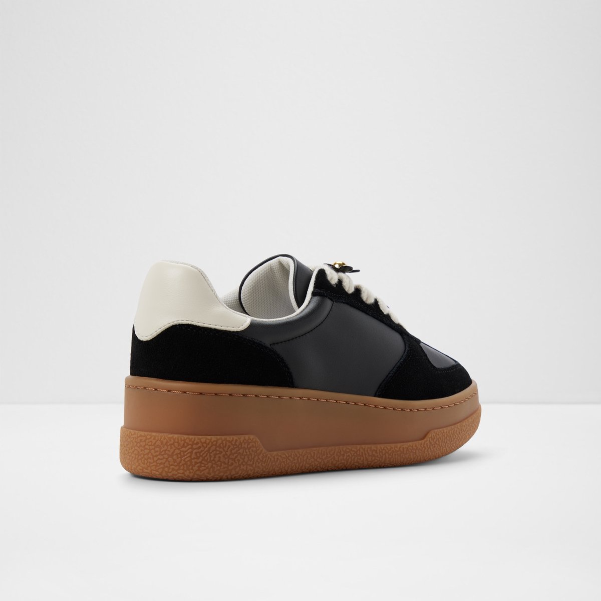 Deevale Low-Top Sneakers