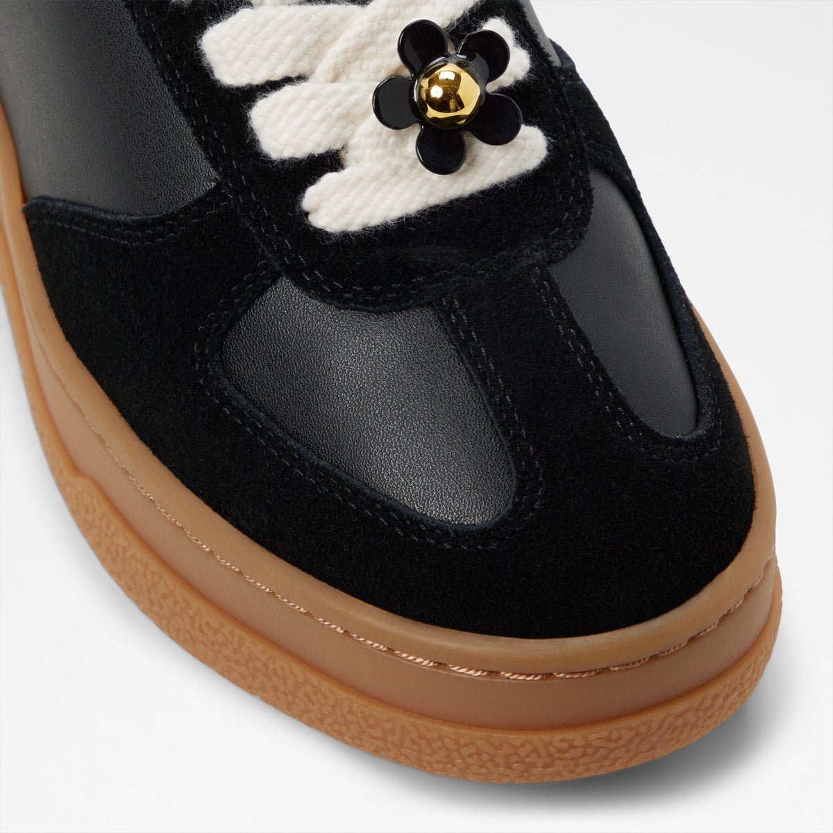 Deevale Low-Top Sneakers