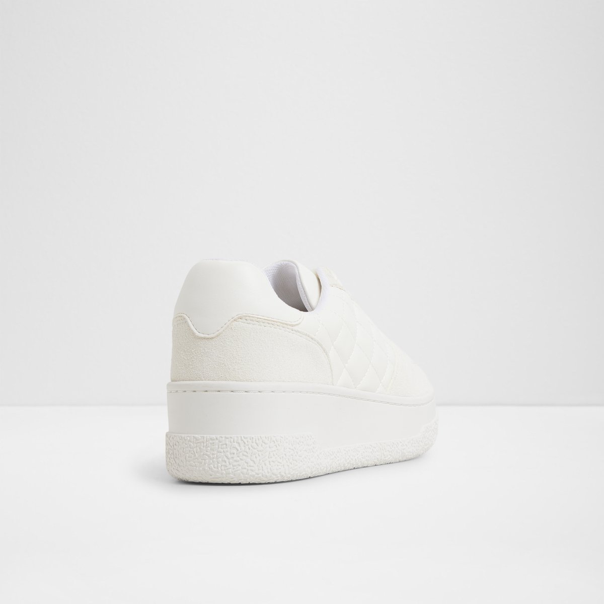 Deevale Low-Top Sneakers