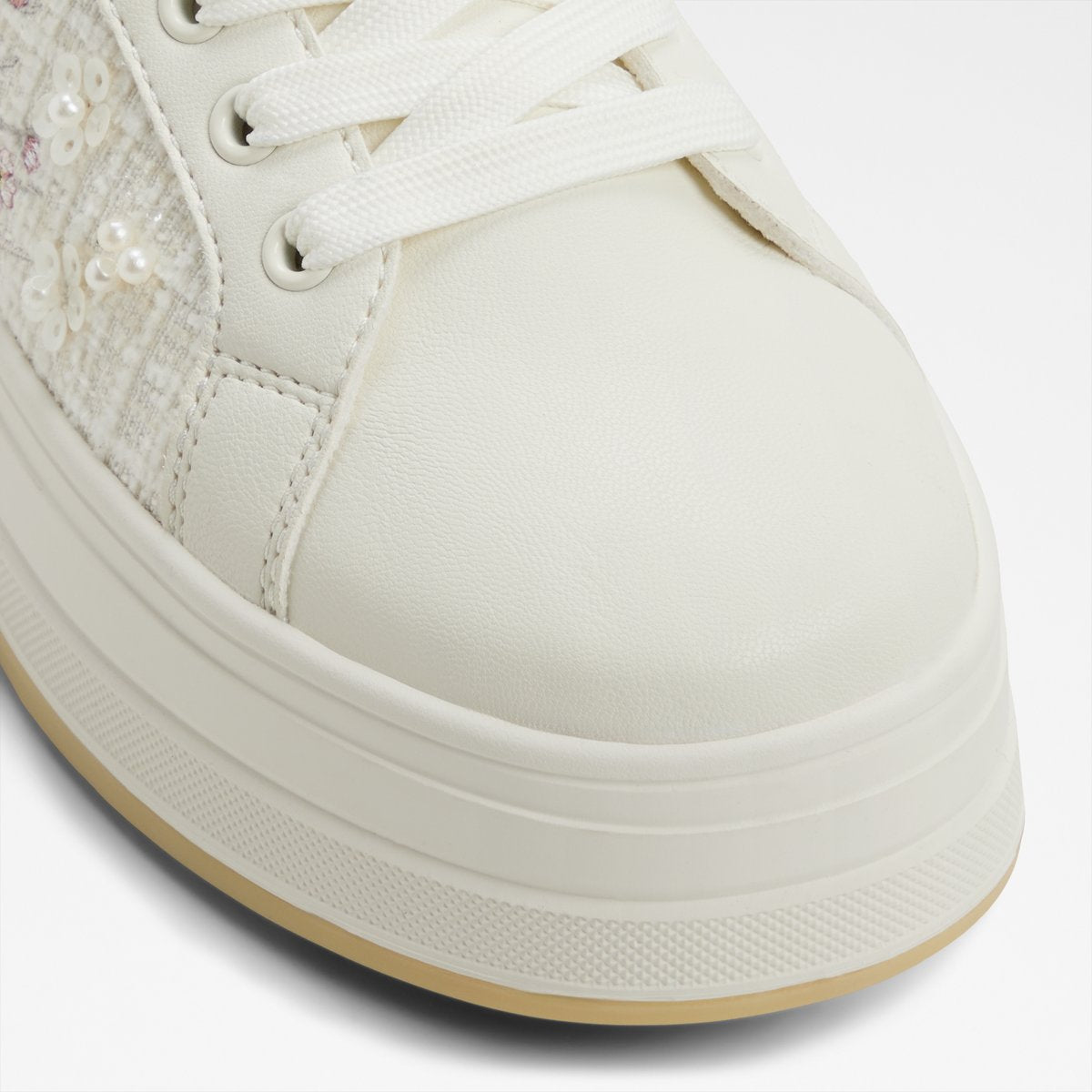 Derissi Low-Top Sneakers
