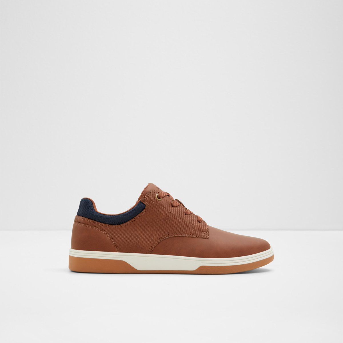 Derryk Low-Top Sneakers