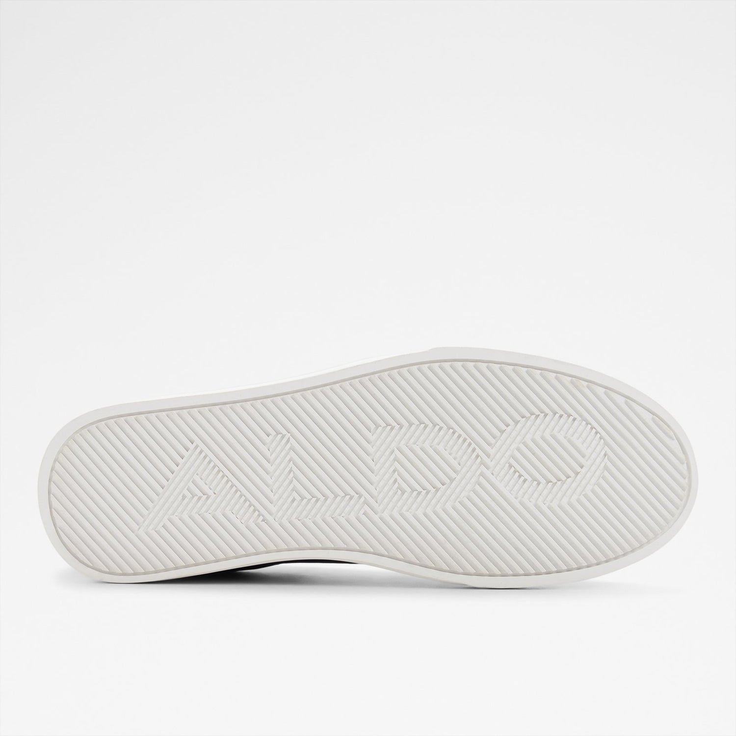 Desmond Low-Top Sneakers