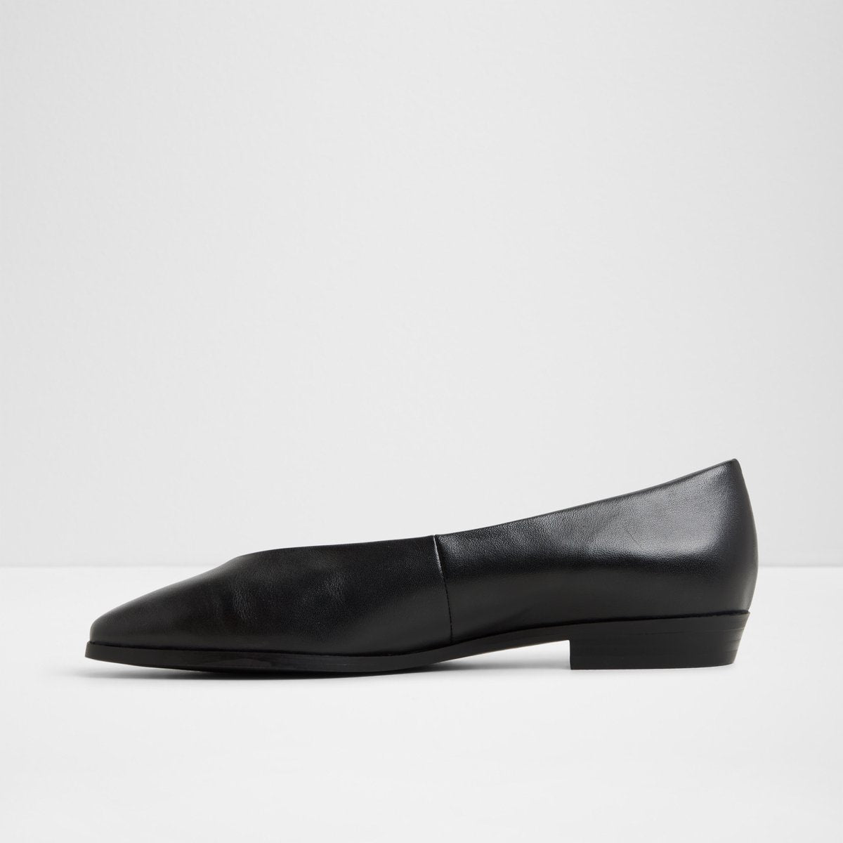 Devereteriel Ballet Flats