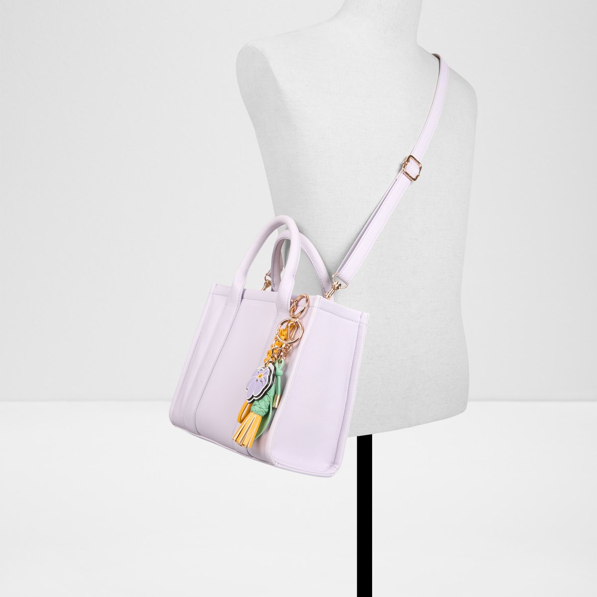 Dinasami Women's Tote Bag