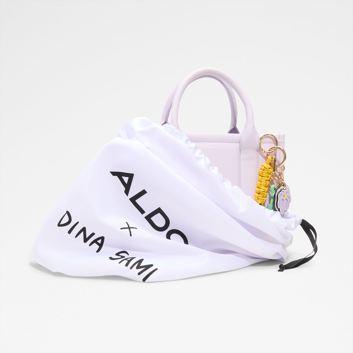 Dinasami Women's Tote Bag