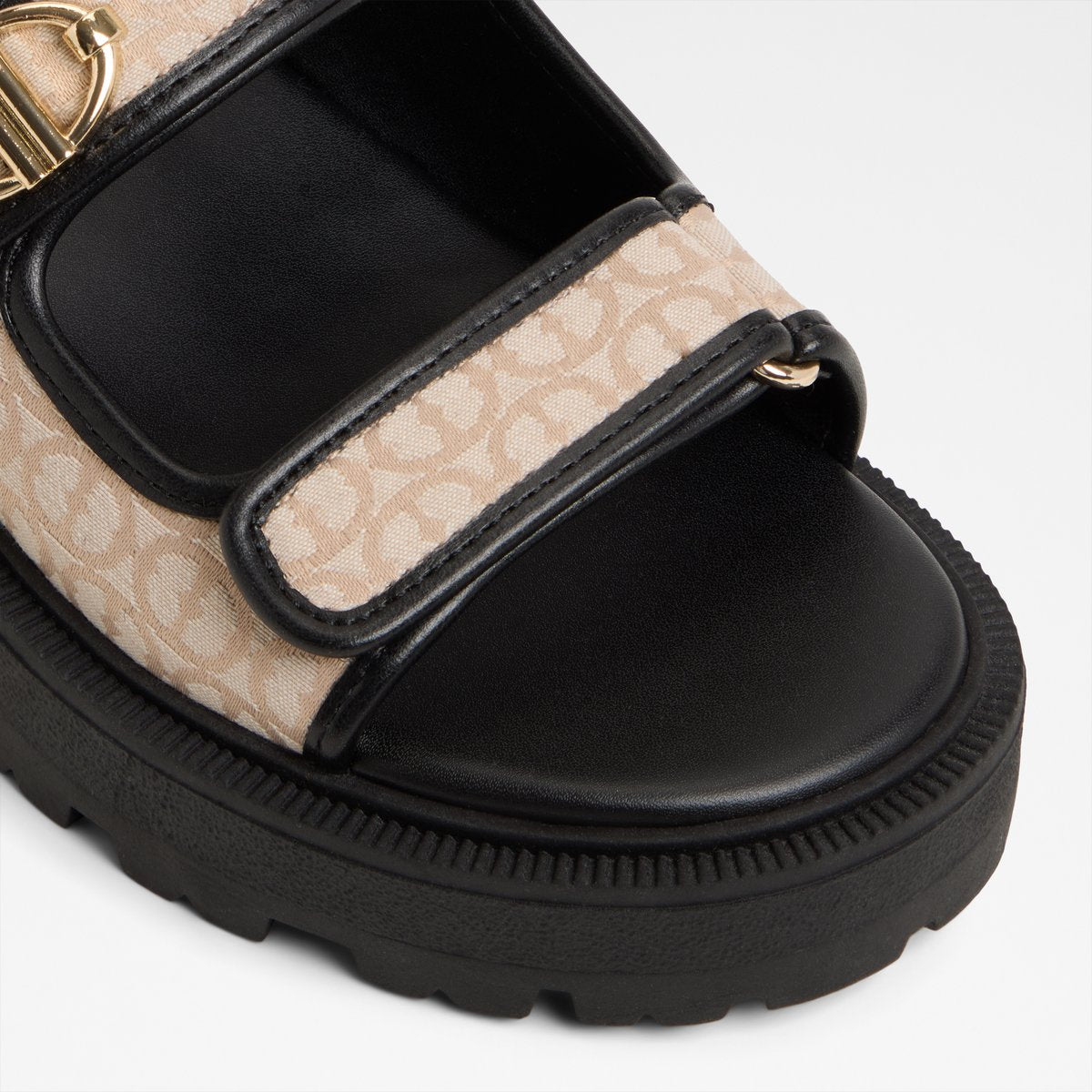 Drirana Wedge Sandals