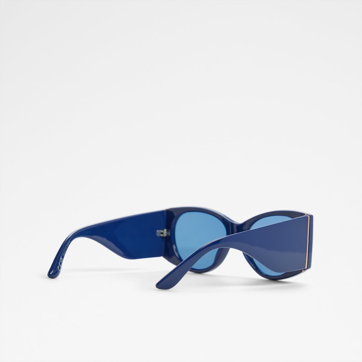 Eacham Round Sunglasses