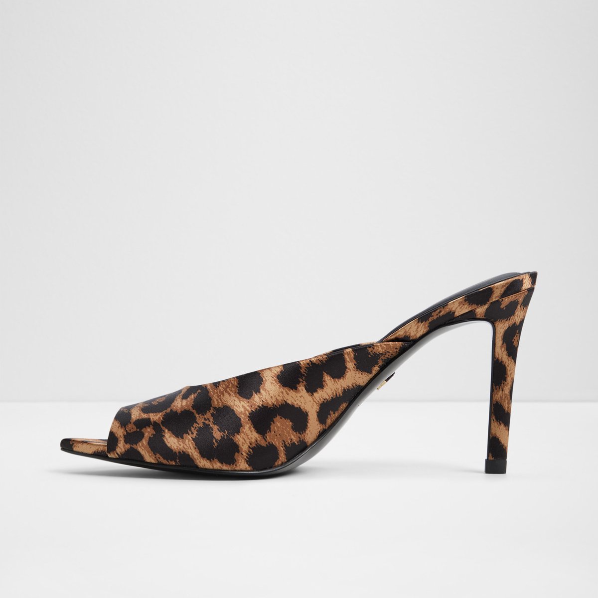 Elenara Heeled Sandals