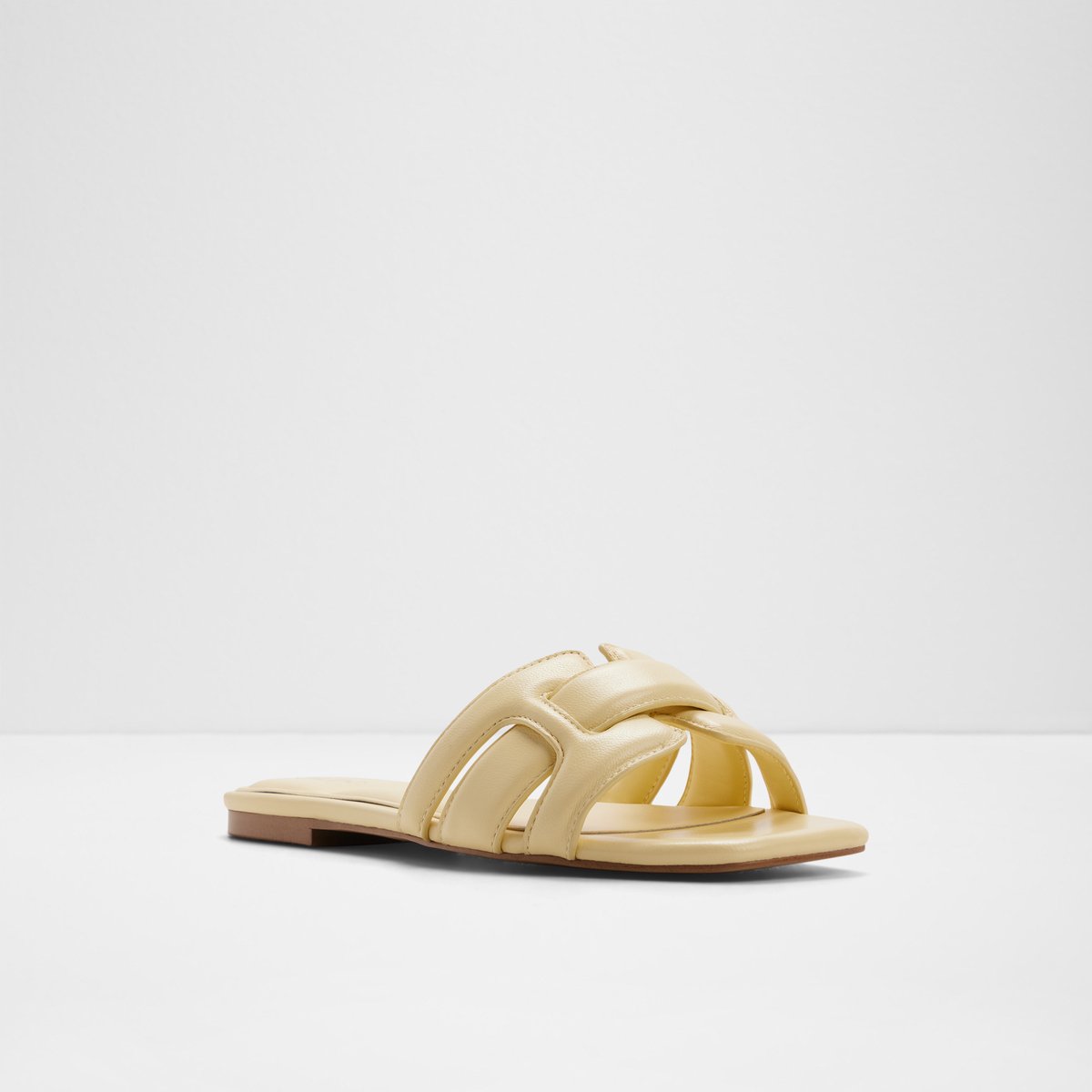 Elenaria Flat Sandals