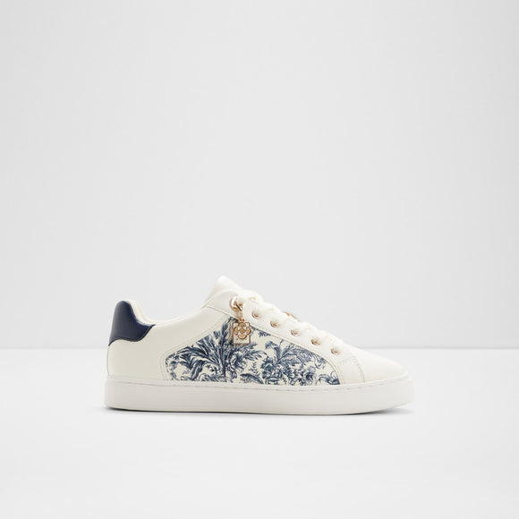 Elgata Low-Top Sneakers