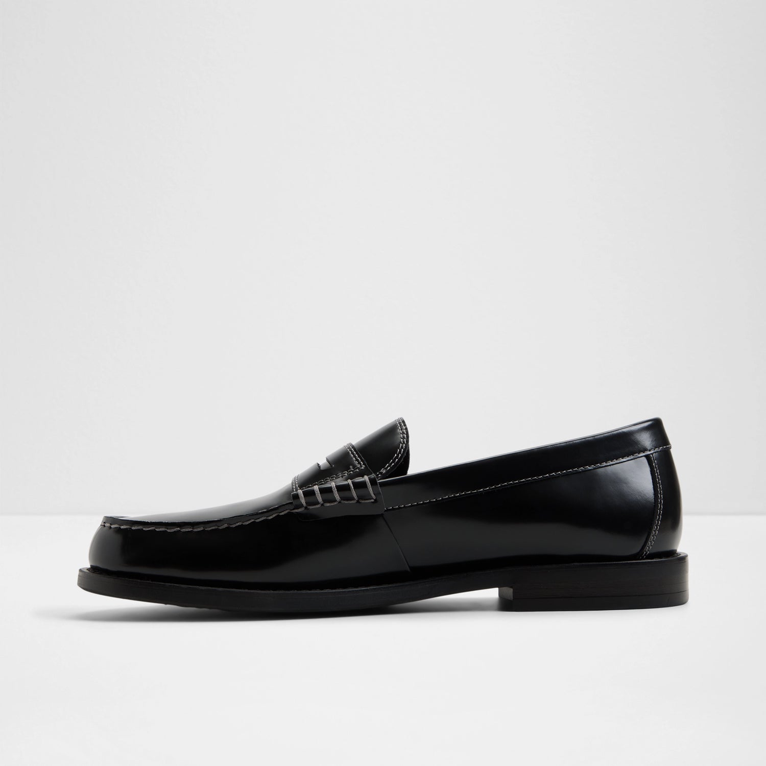 Emil Loafers