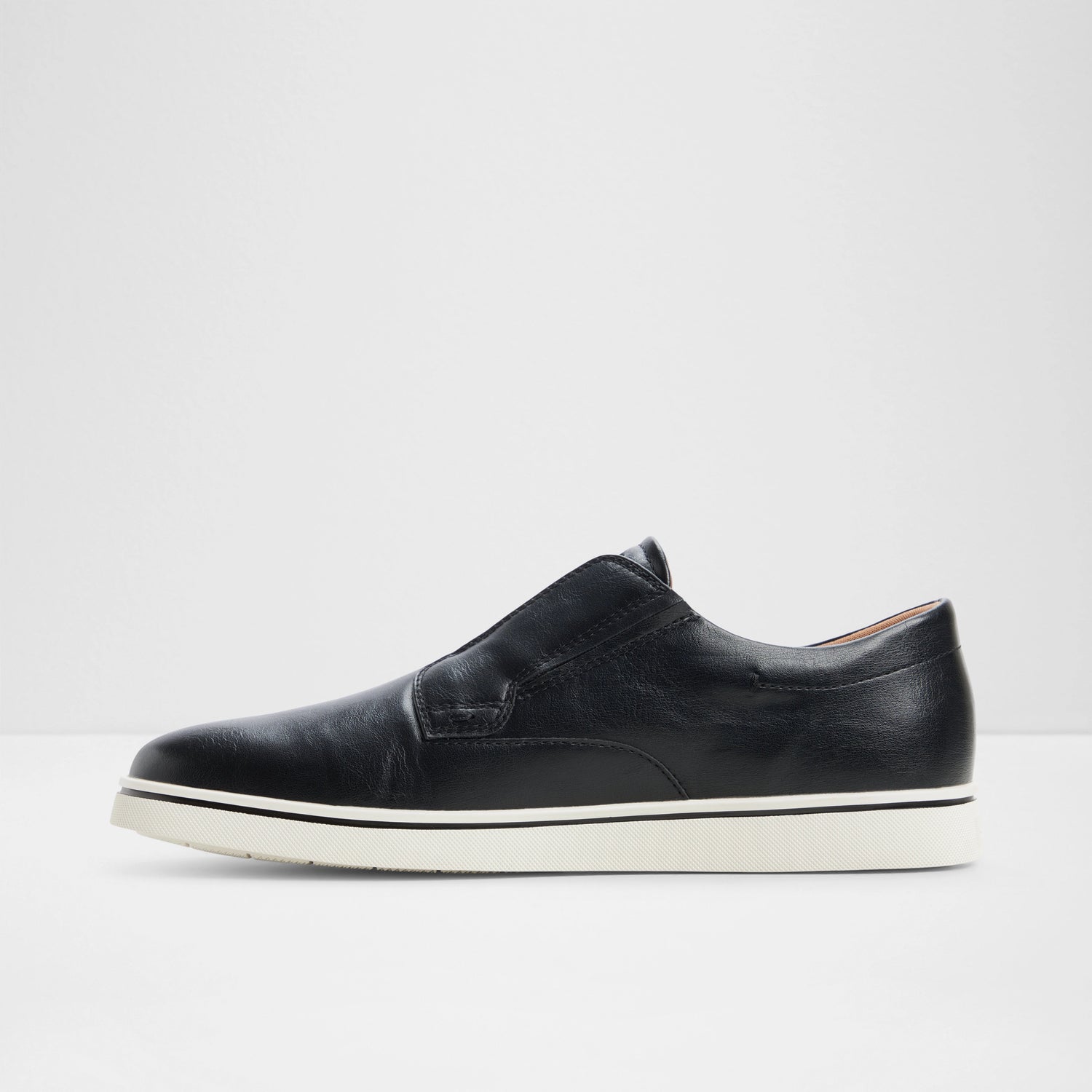 Enio Low-Top Sneakers