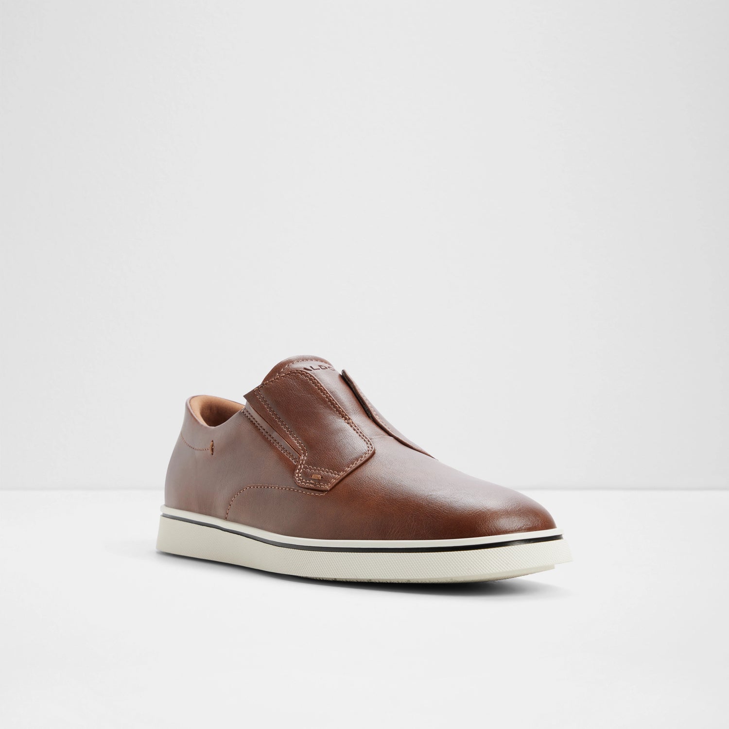 Enio Low-Top Sneakers