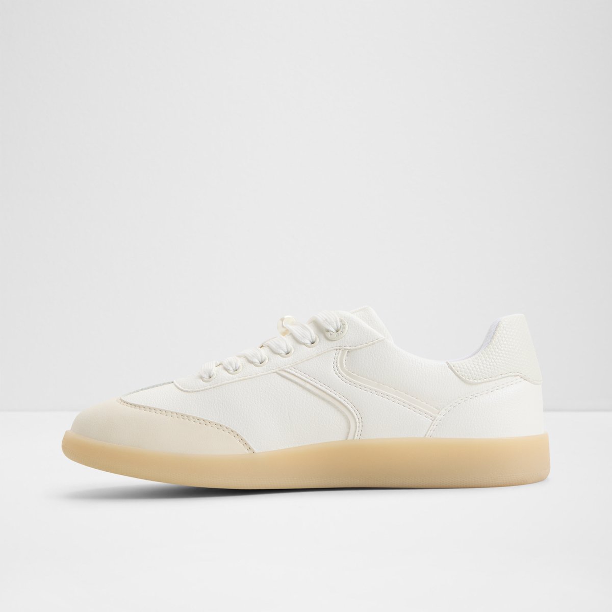 Erilg Low-Top Sneakers
