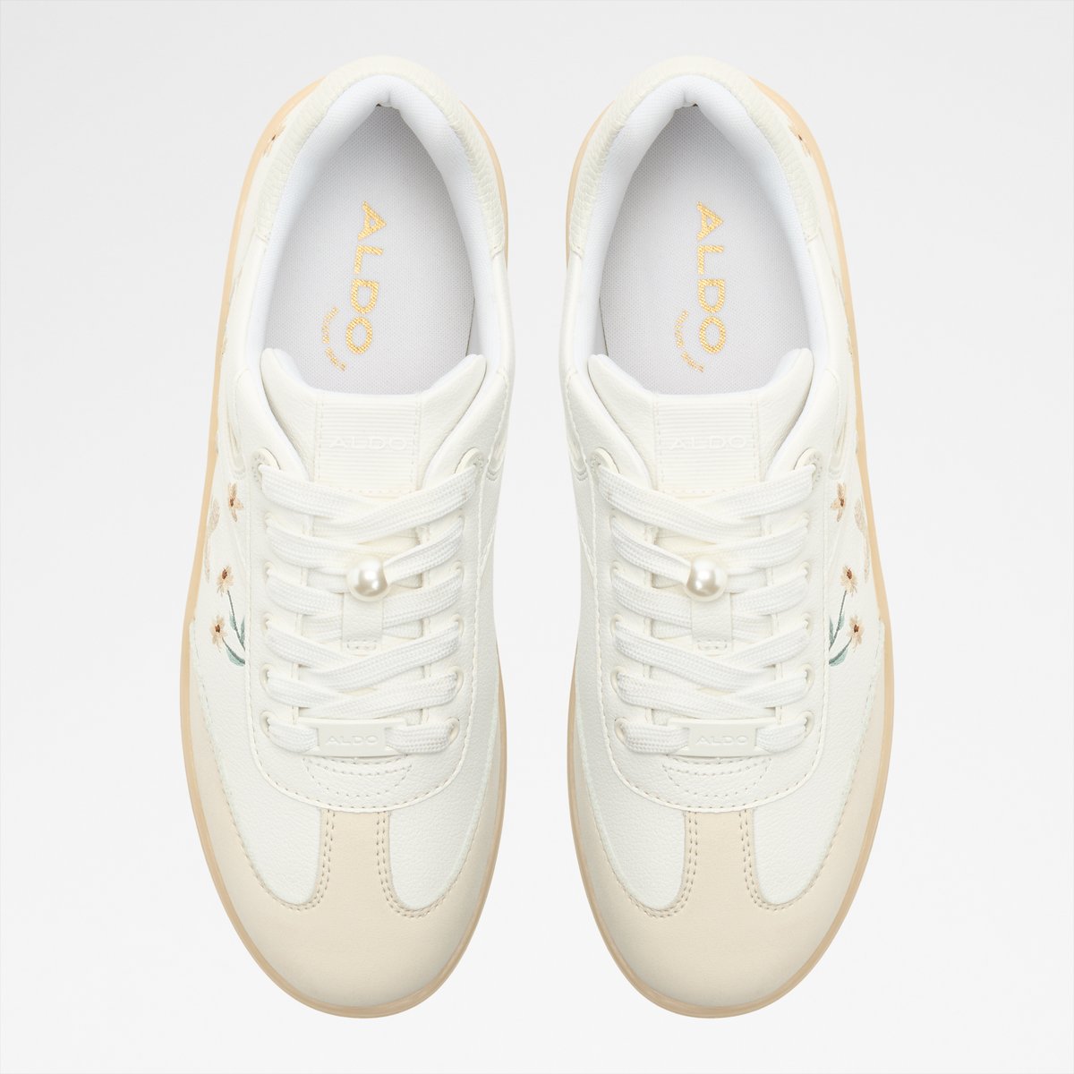 Erilg Low-Top Sneakers