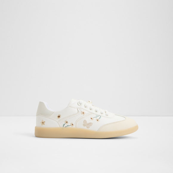Erilg Low-Top Sneakers