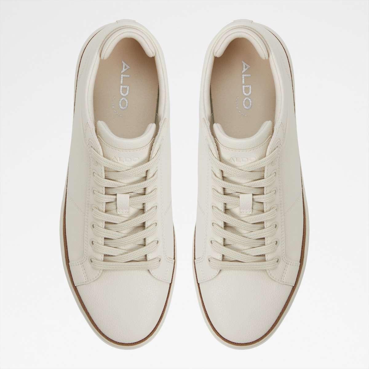 Finespec Low-Top Sneakers
