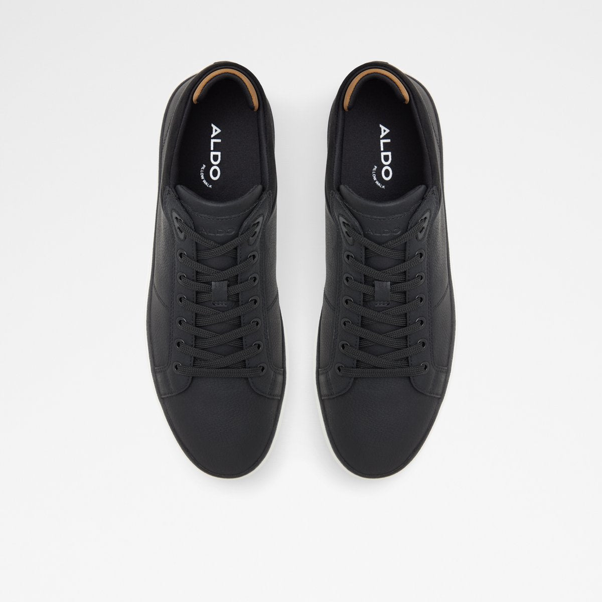 Finespec Low-Top Sneakers