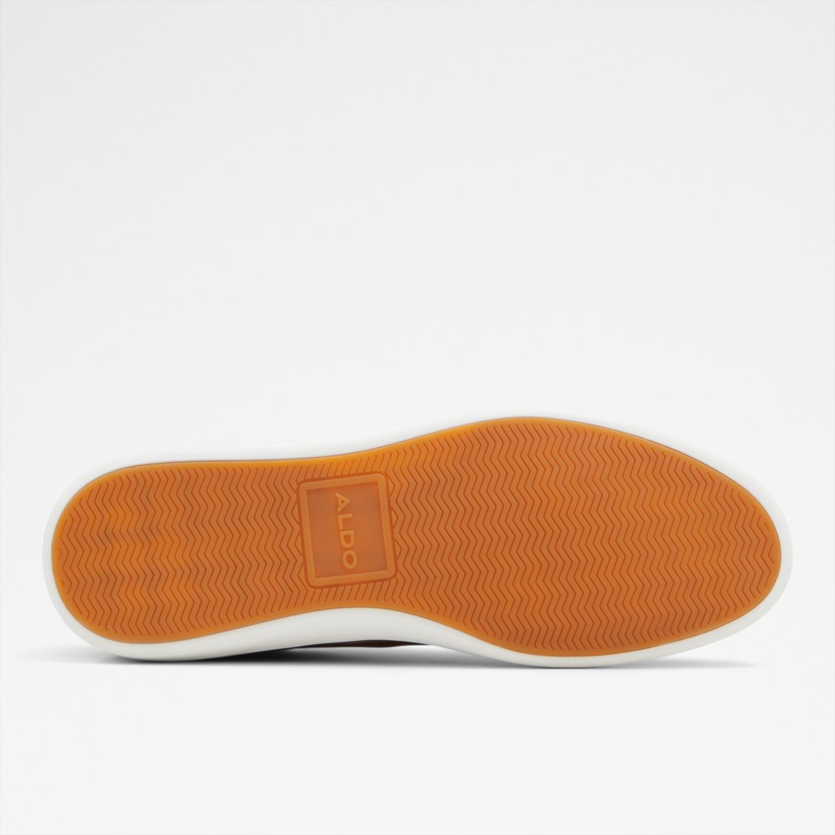 Finespec Low-Top Sneakers