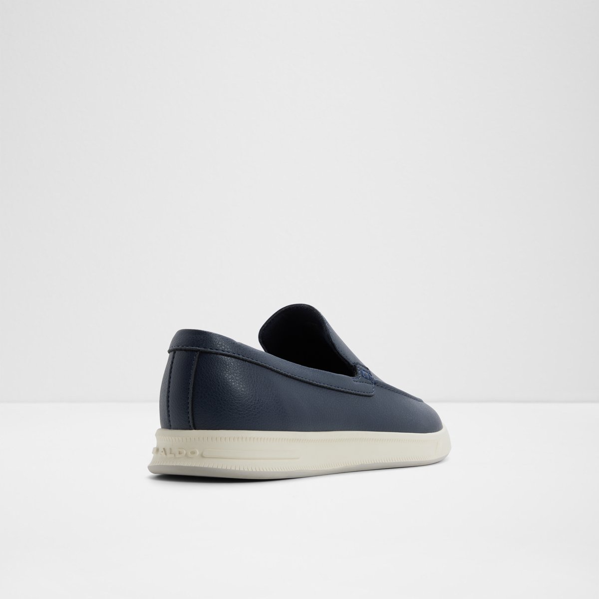 Gino Slip-On Sneakers
