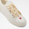 Girlie Shoelaces And Imitation Jewelry Set