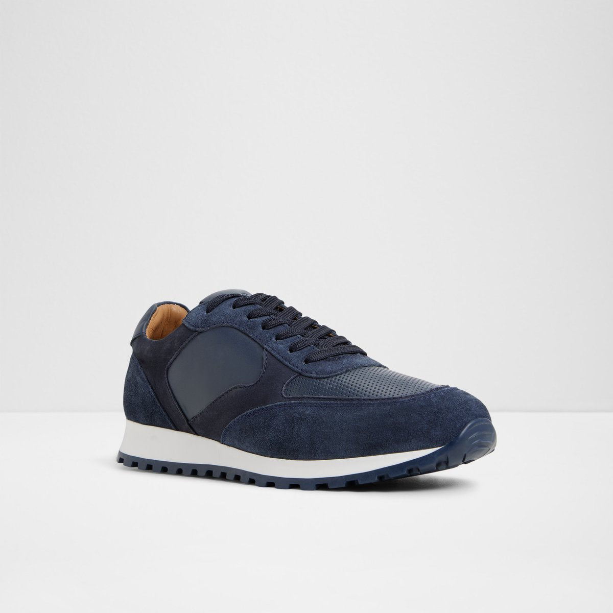 Gordo Low-Top Sneakers