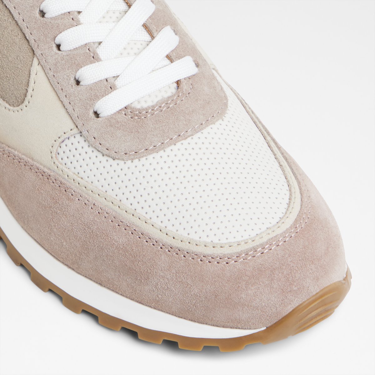 Gordo Low-Top Sneakers