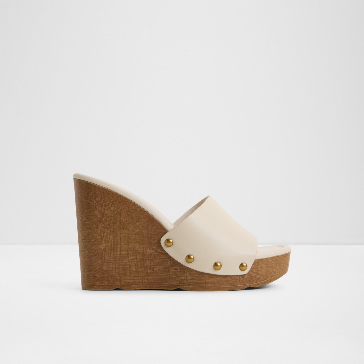 Grounded Wedge Sandals