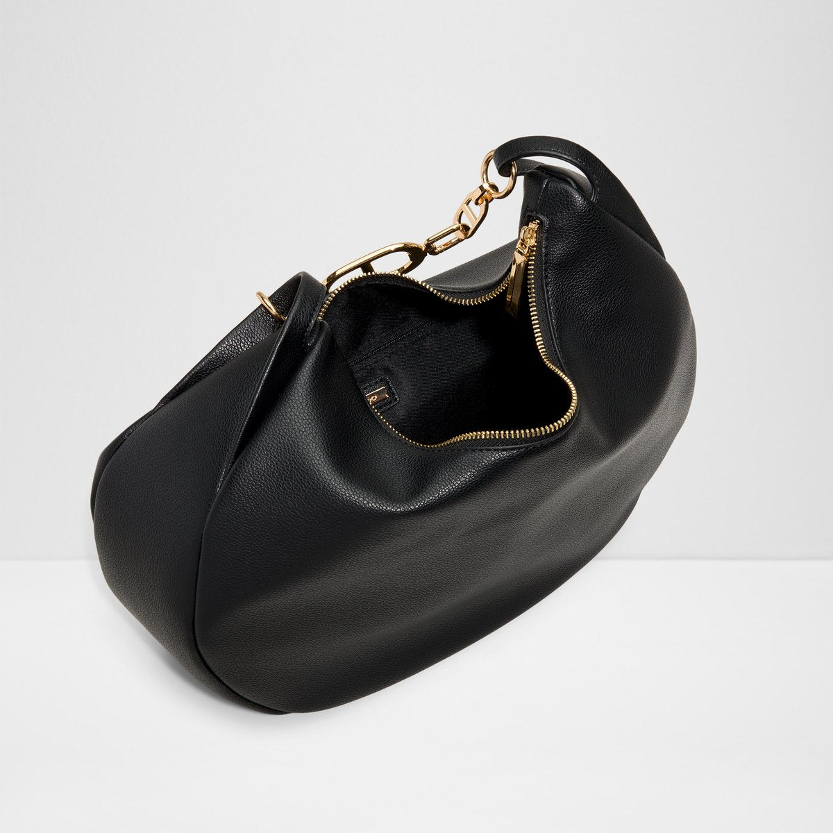 Gwiamar Shoulder Bag