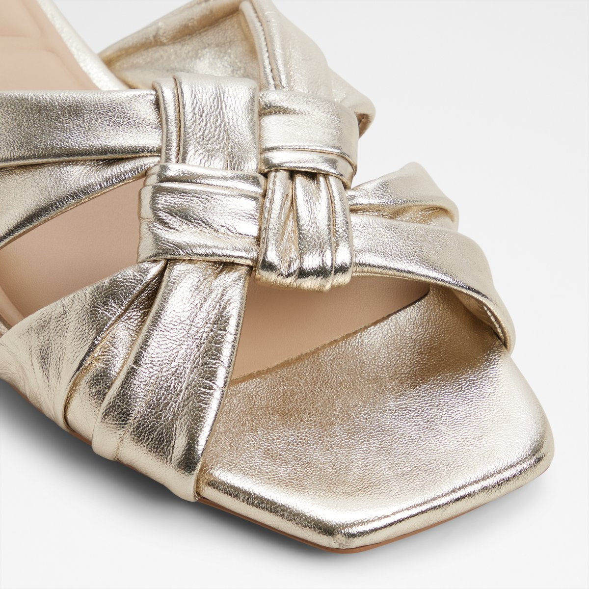 Henrielle-In Flat Sandals