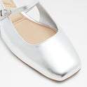 Huguette Slingback Flats